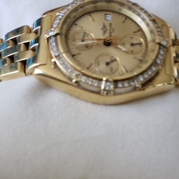 Breitling watch with diamond bezel - Picture 4 of 5